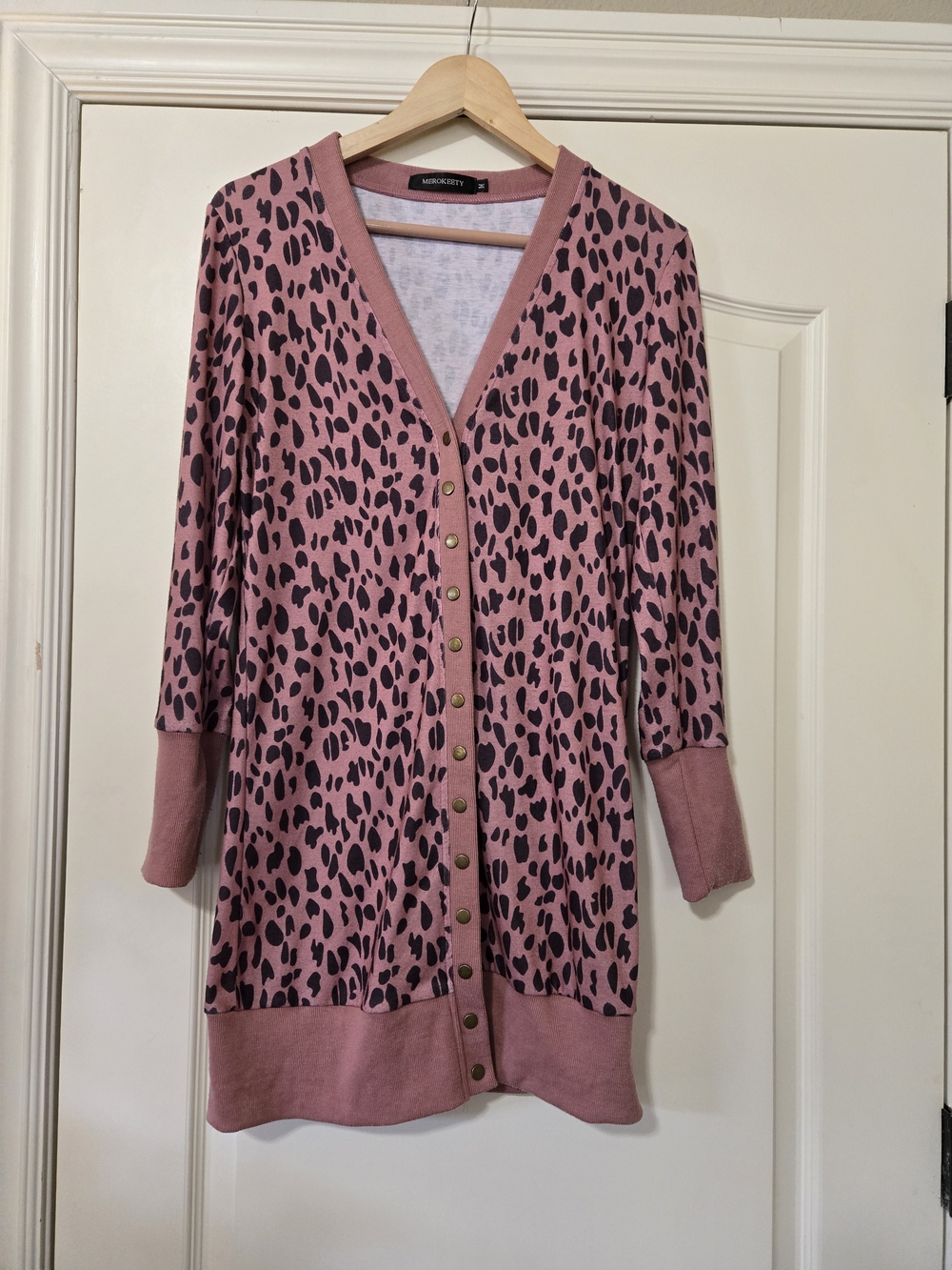Merokeety Pink Leopard-Print Button-Front Cardigan Knit